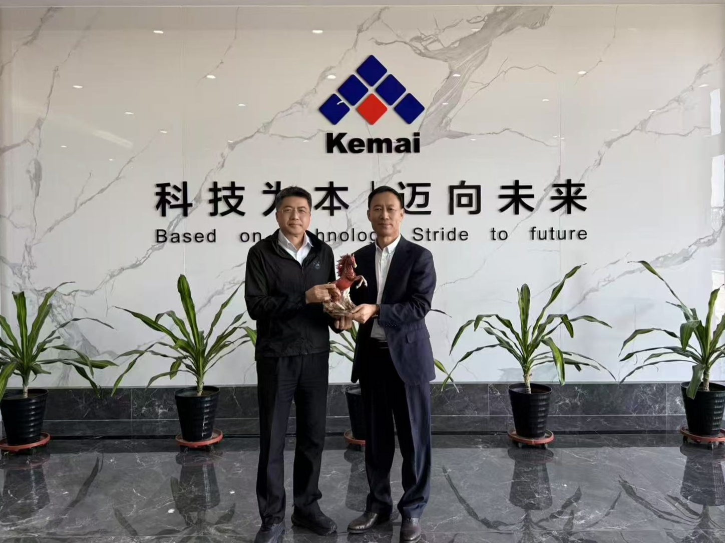 1745663323352665.jpg ed54b54b91fac893b69c36a403c25469_compress(1).jpg